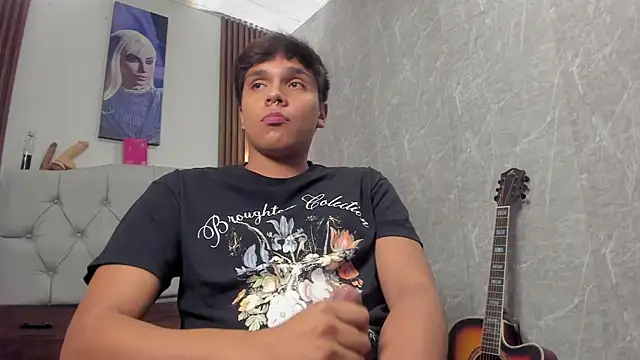 Thiago_Kozak Pertunjukan Webcam