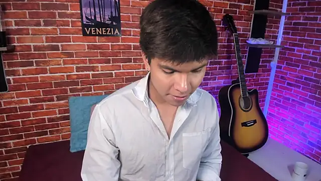 Thiago_Kozak Pertunjukan Webcam
