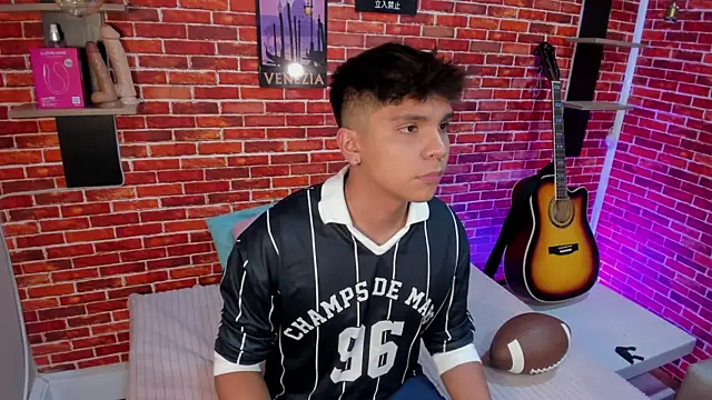 Thiago_Kozak Webcamshow