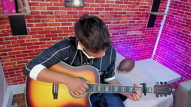 Thiago_Kozakのウェブカメラショー