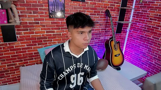 Thiago_Kozak Webcamshow