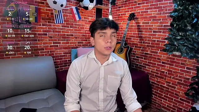 Show modela Thiago_Kozak na web-kameri