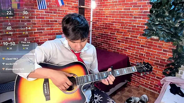 Pertunjukan Kamera Web Thiago_Kozak