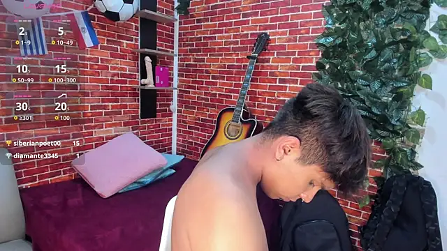 Thiago_Kozak's Webcam Show