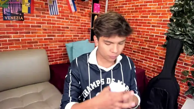 Thiago_Kozak 网络视讯表演