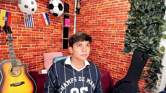 عرض كام Thiago_Kozak