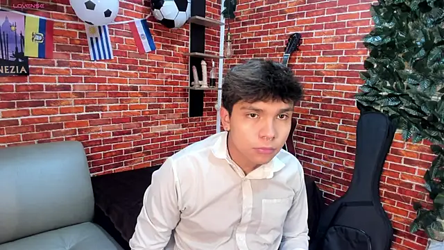 Thiago_Kozak Webcam-Show