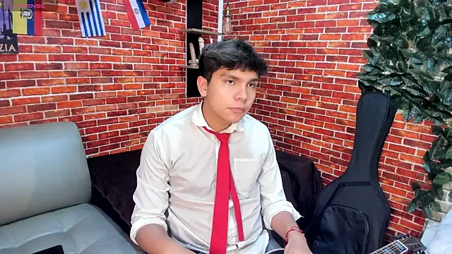 Thiago_Kozak's Webcam Show