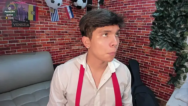 Thiago_Kozak Pertunjukan Webcam