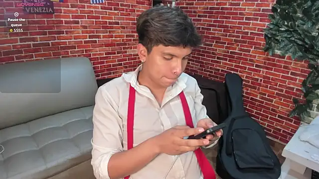 Thiago_Kozak Webcam-Show
