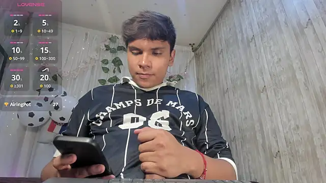 Show modela Thiago_Kozak na web-kameri