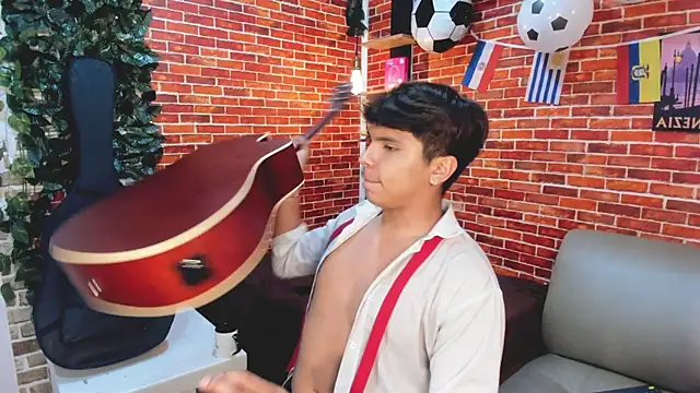 Thiago_Kozak ওয়েবক্যাম শো