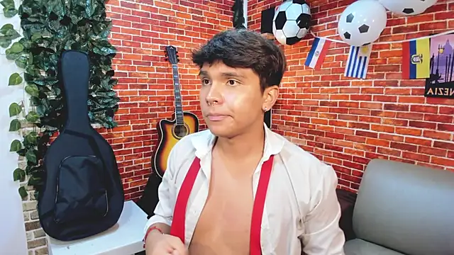 Thiago_Kozak Webcamshow