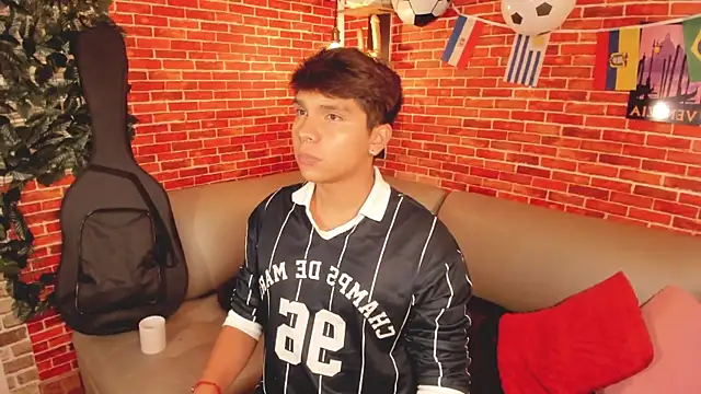 Thiago_Kozak Webcam-Show