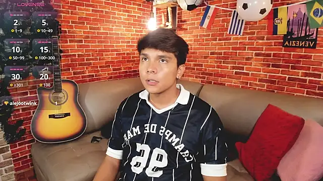 Show de Thiago_Kozak na webcam
