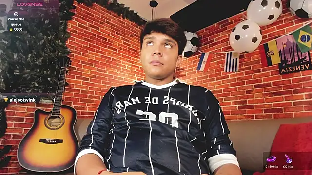 Thiago_Kozak Pertunjukan Webcam