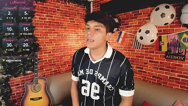 Thiago_Kozak ওয়েবক্যাম শো