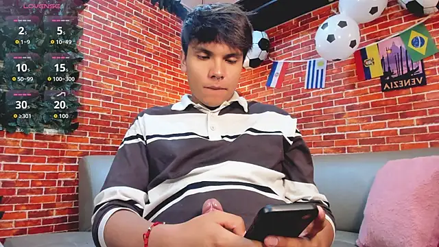 Thiago_Kozak Webcam-Show