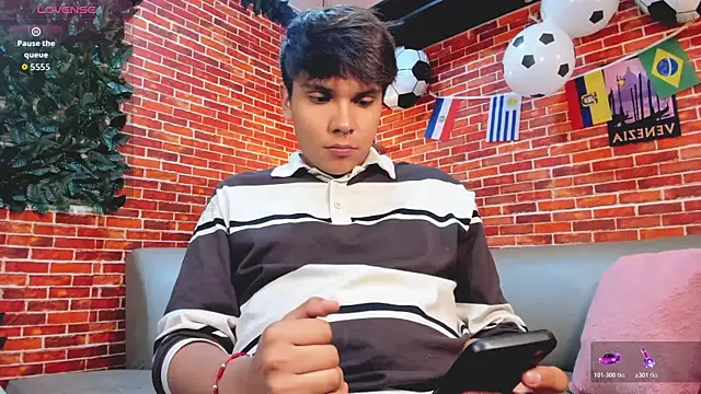 Show modela Thiago_Kozak na web-kameri