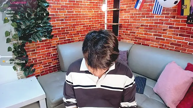 عرض كام Thiago_Kozak