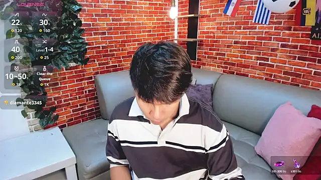 Pertunjukan Kamera Web Thiago_Kozak