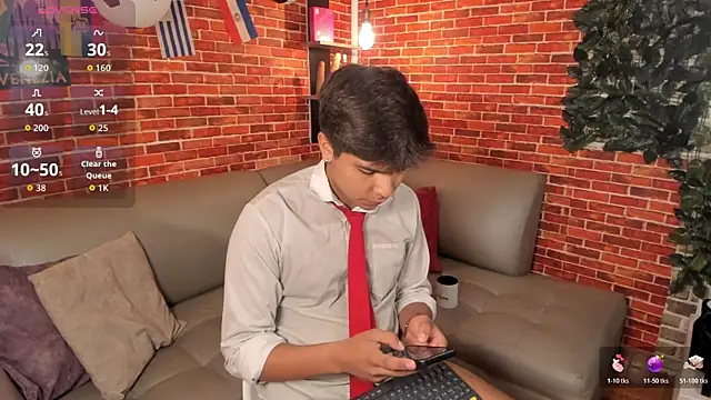 Show modela Thiago_Kozak na web-kameri
