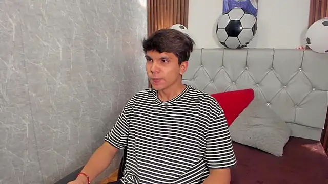 Thiago_Kozak Adlı Modelin Web Kamerası Şovu