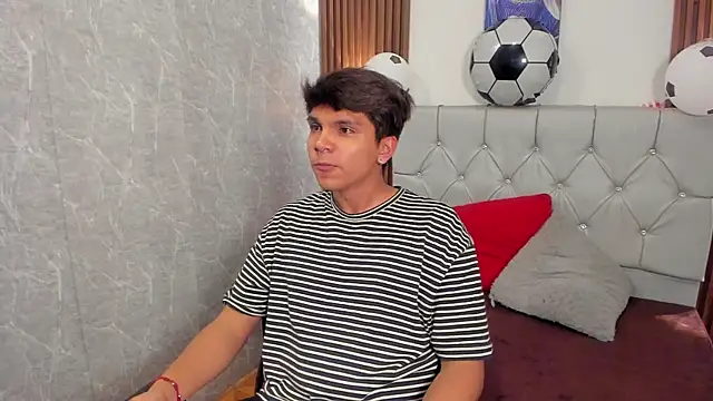Thiago_Kozak Webcamshow