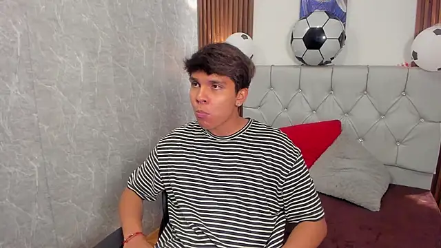 Pokazy przed kamerką – Thiago_Kozak
