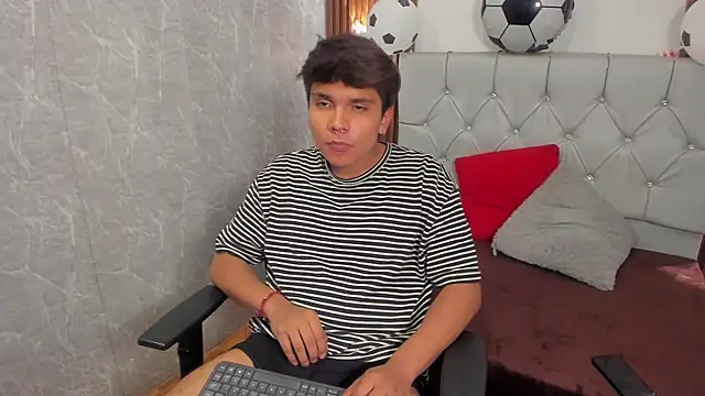 Thiago_Kozak 웹캠 쇼
