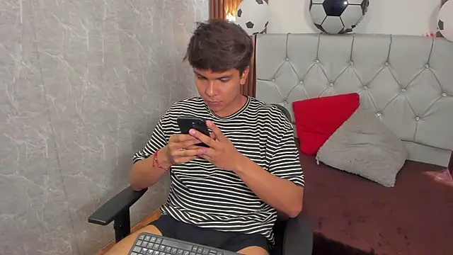 Thiago_Kozakのウェブカメラショー