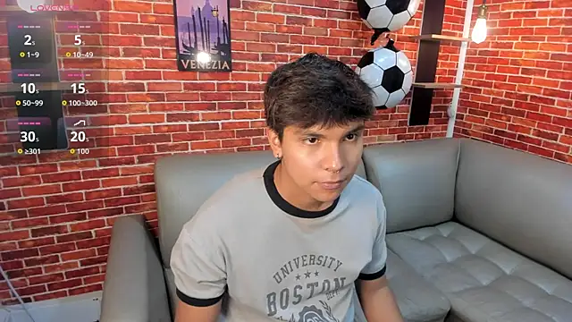 Thiago_Kozakのウェブカメラショー