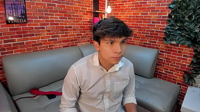 Thiago_Kozak Webcamshow