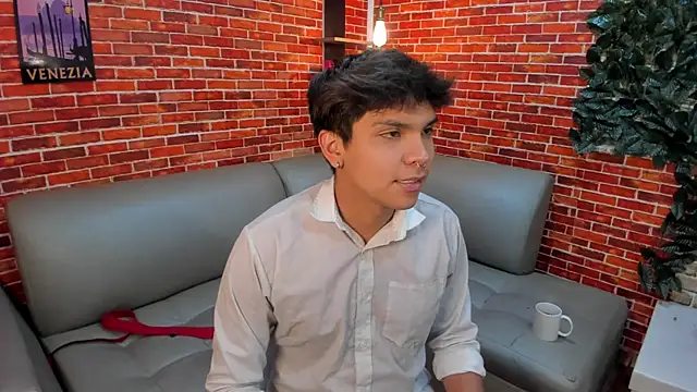 عرض كام Thiago_Kozak