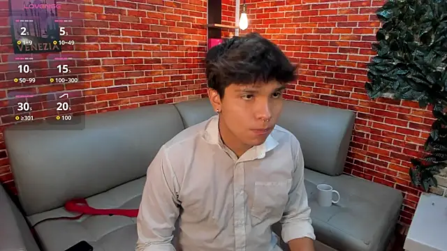 Thiago_Kozak's Webcam Show