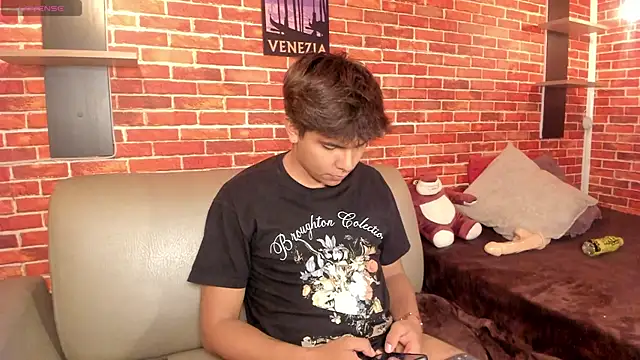 Thiago_Kozak Webcam-Show