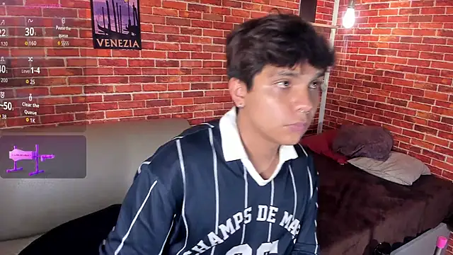 عرض كام Thiago_Kozak