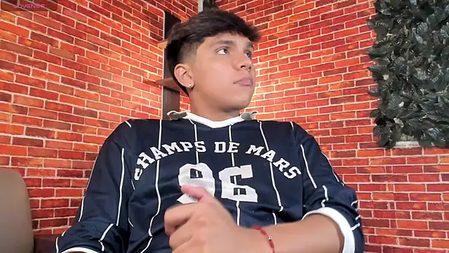 Thiago_Kozakn Webbikameraesitys