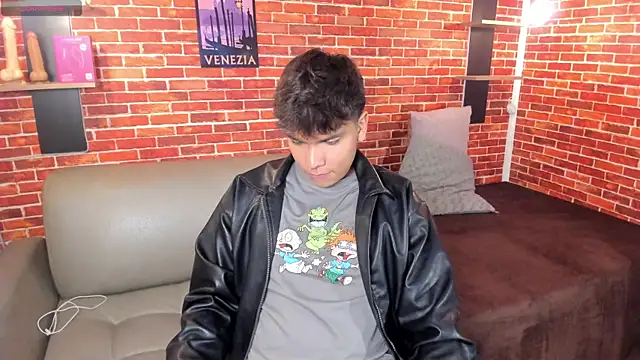 Thiago_Kozak Pertunjukan Webcam
