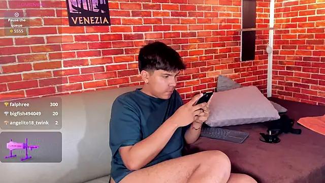 Show modela Thiago_Kozak na web-kameri