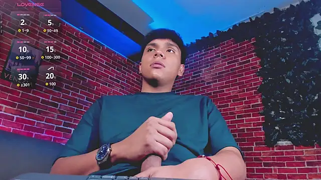 Thiago_Kozak ওয়েবক্যাম শো