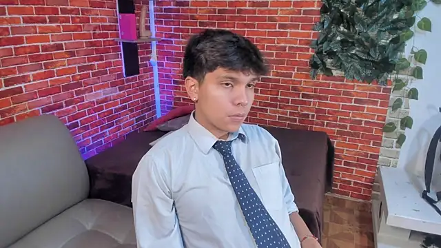 Thiago_Kozak Webcam Show