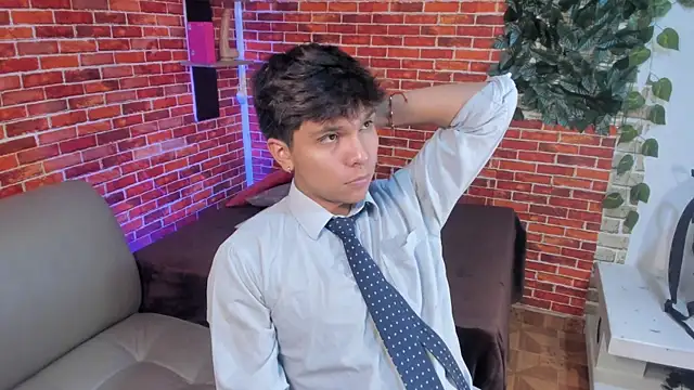 Pokazy przed kamerką – Thiago_Kozak
