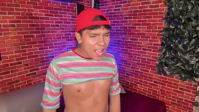 Thiago_Kozak Webcamshow