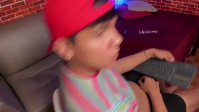 عرض كام Thiago_Kozak