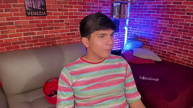 Thiago_Kozak Webcam-Show
