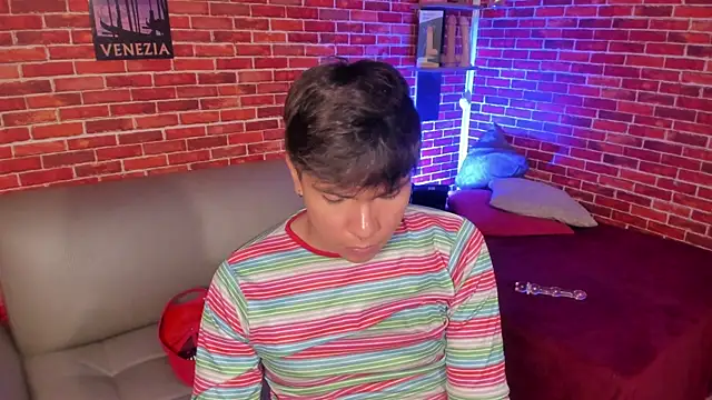Thiago_Kozak Webcam Show