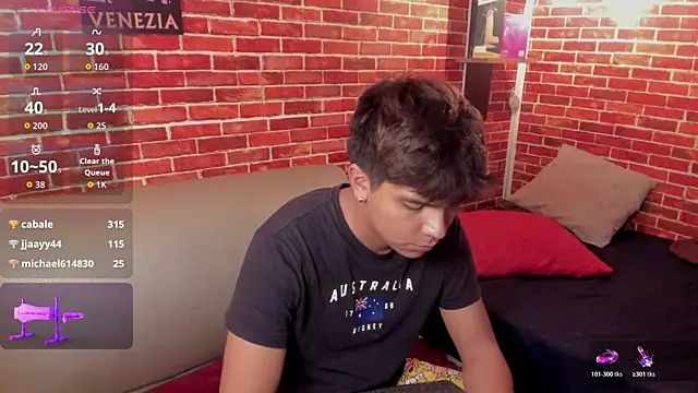 Show modela Thiago_Kozak na web-kameri