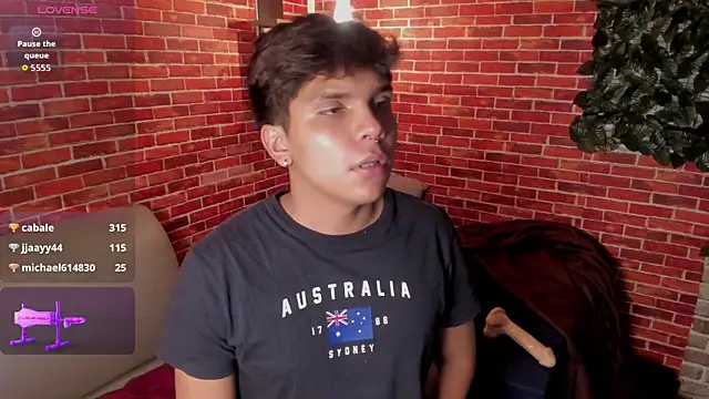 Thiago_Kozak Webcam Show