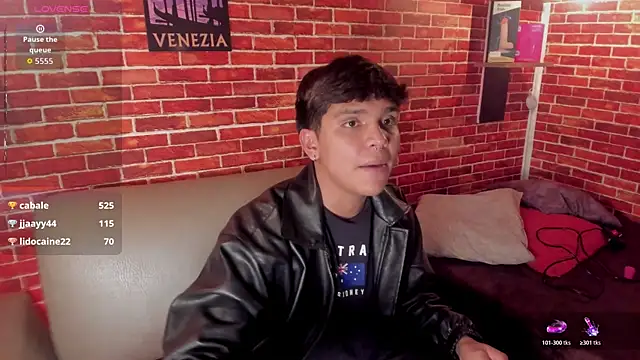 Show modela Thiago_Kozak na web-kameri